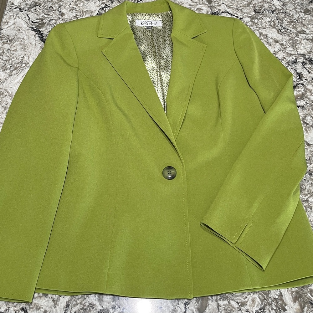 Kasper Lime Green 14P Jacket with fun Animal Print Lining (inside back only)